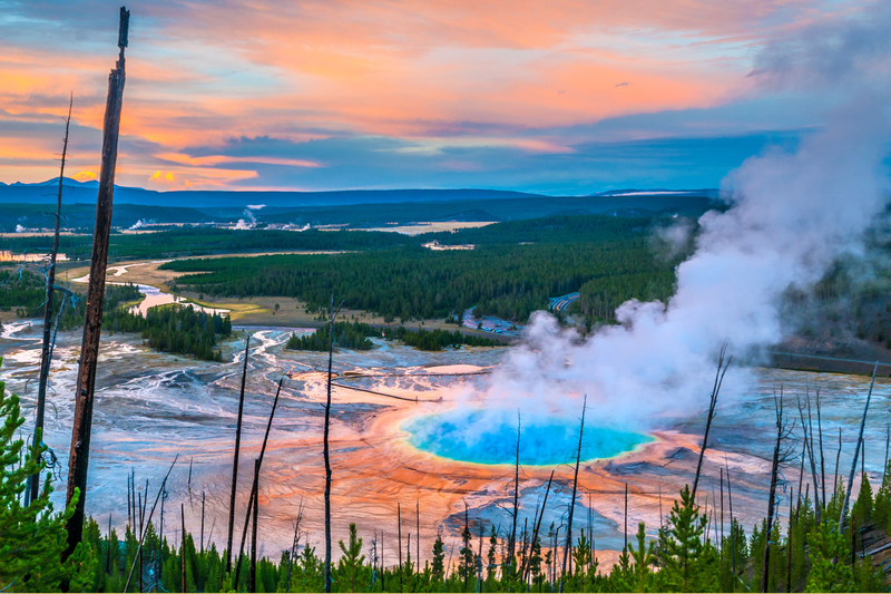 grand prismatic overlook hike